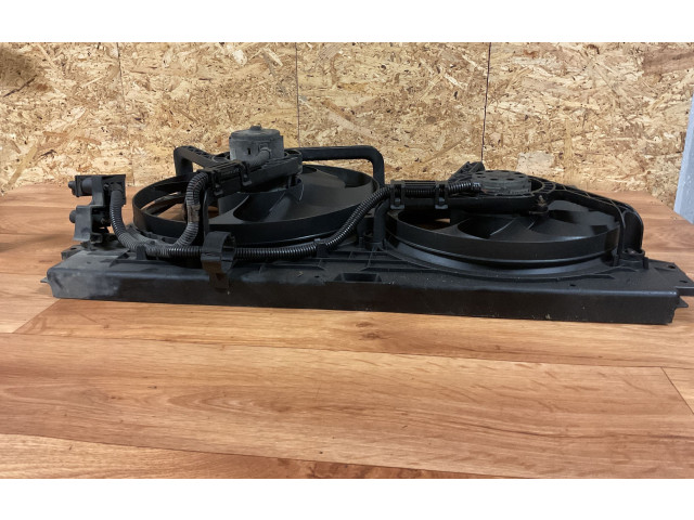 Вентилятор радиатора     1J0121207M    Audi TT Mk1 