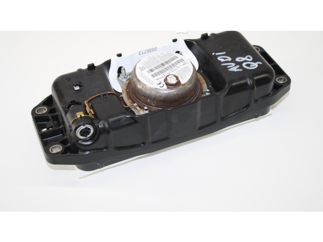 Подушка безопасности пассажира 4M8880204F   Audi Q8