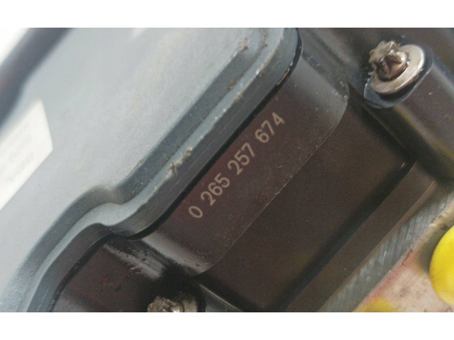 Блок АБС 6C0907379R, 6C0614517R   Skoda  Fabia Mk3 (NJ)  2015 - 2021 года