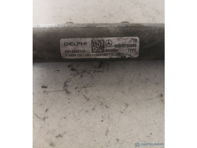 Топливная рампа A6510700495   Mercedes-Benz C W204  