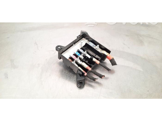 Блок предохранителей 4KE937548 Audi e-tron