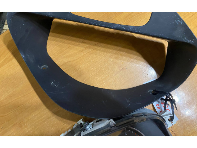 Панель приборов 30710071, 100391 Volvo S40