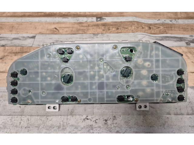 Панель приборов    Mazda Premacy       