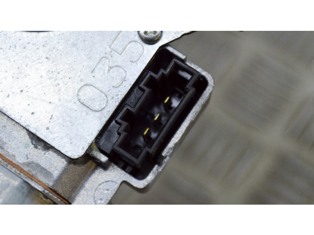 Моторчик заднего дворника 7407264    BMW X3 G01