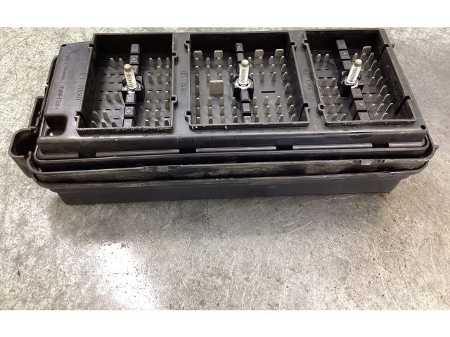   Pojistková skříňka    Opel Antara 2008