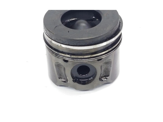  Поршень  0628R1  Citroen C4 Grand Picasso для дизельного двигателя 2.0