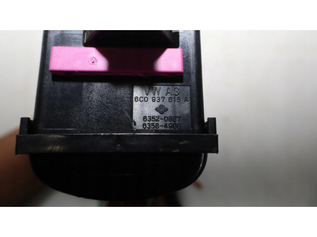 Блок предохранителей Skoda Fabia Mk3 (NJ)