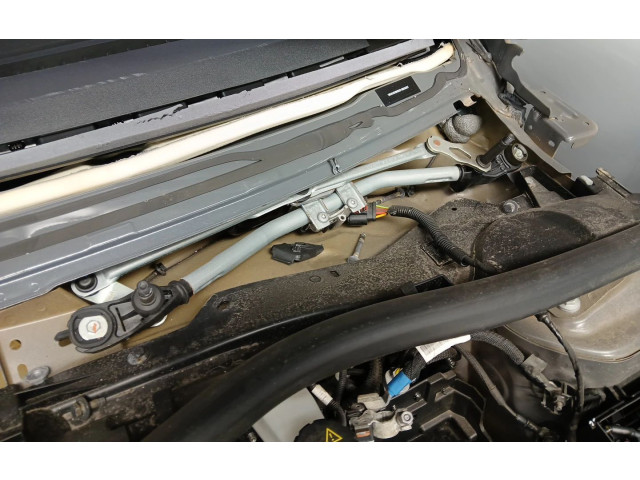 Моторчик дворников     Peugeot 2008 II