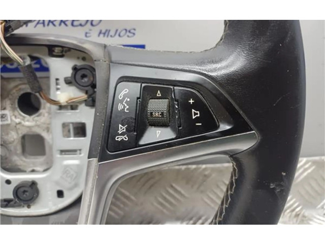 Руль Opel Meriva B  2010 - 2016 года 13412200, 13412200      