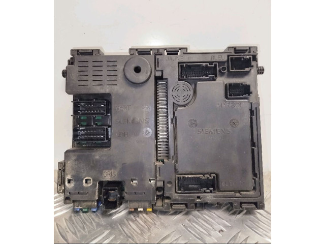 Блок предохранителей  9639066580   Peugeot 406    