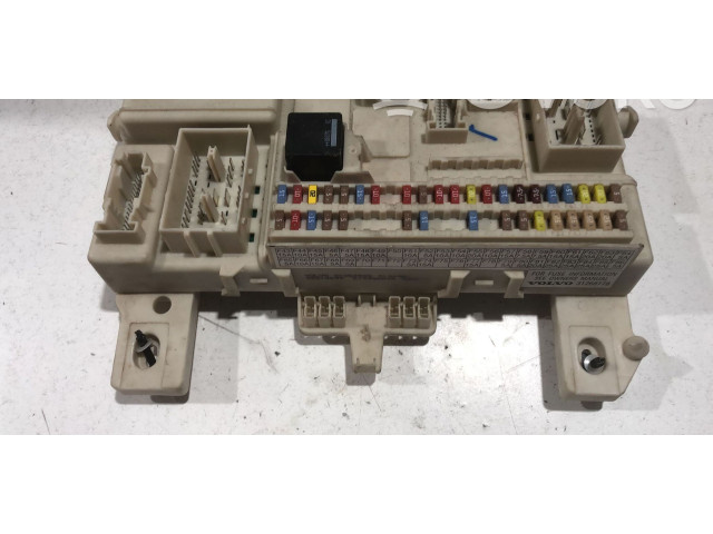 Блок предохранителей 31268178, 31268178 Volvo C30