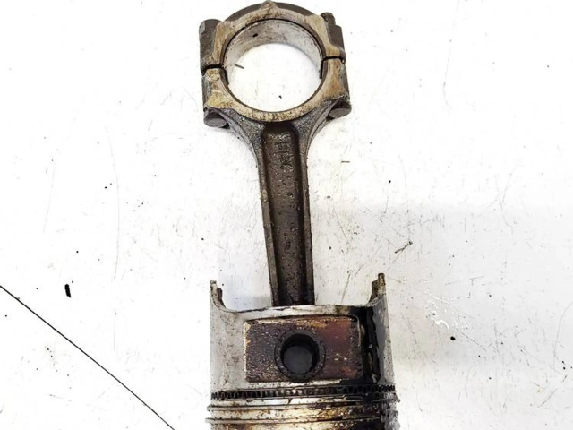 Píst Mazda 626 pro naftový motor