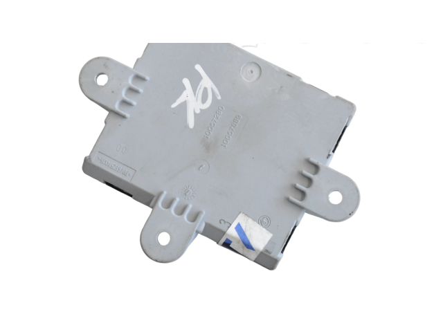 Блок управления дверью Jaguar XJ X351  2009-2019 года BH4214D617AA      