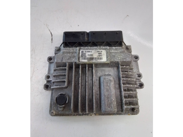 Блок управления двигателя 25189813, 25184894   Opel Antara