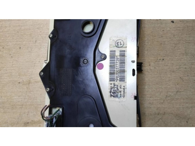 Панель приборов 28142763, 8200377739   Dacia Logan I       