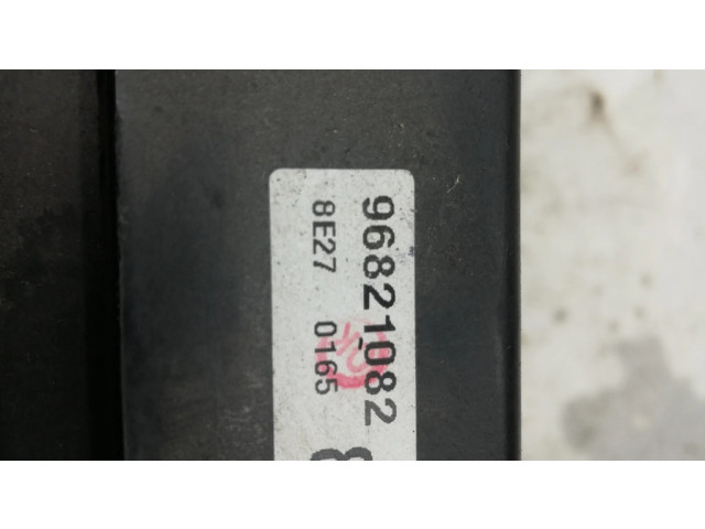 Pojistková skříňka 96821082 Chevrolet Captiva 2008