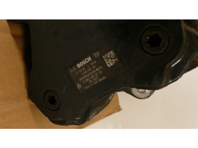 Vstřikovací čerpadlo A6400700701, 6400700701 Mercedes-Benz A W169 pro naftový motor 2.0