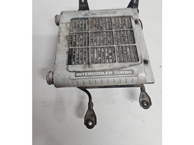 Интеркулер MR126100 Mitsubishi Space Gear