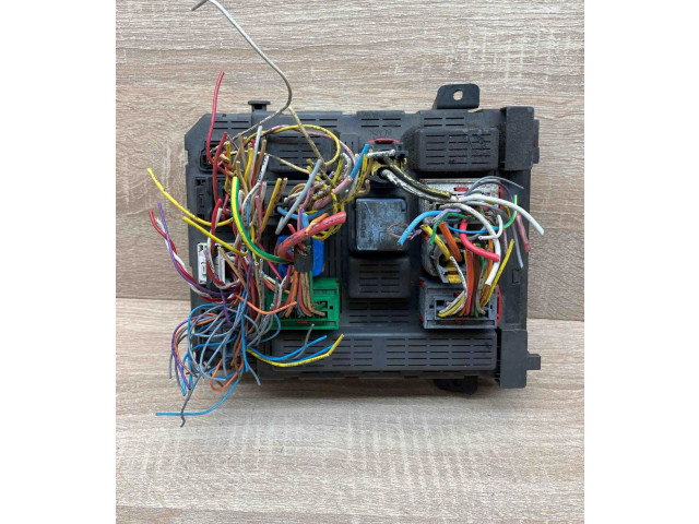 Блок предохранителей 9645585480 Peugeot 607