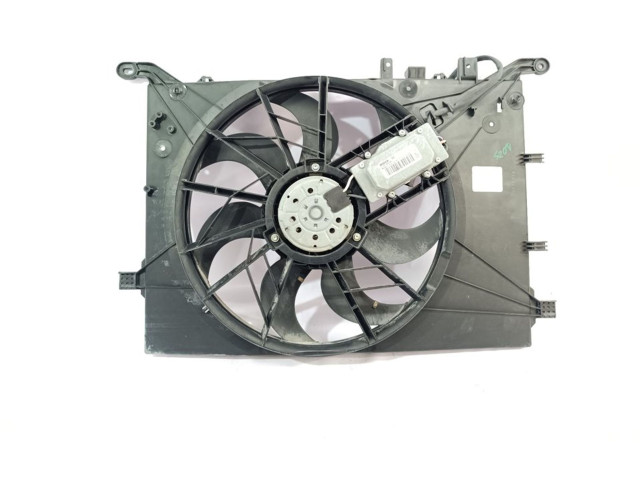 Вентилятор радиатора 30645148 Volvo S60