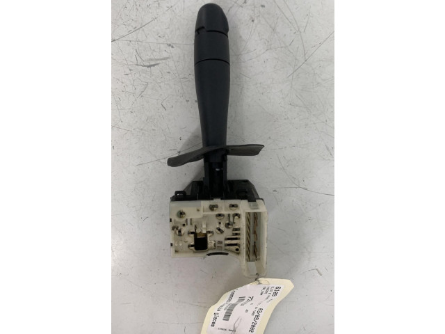Ручка стеклоочистителей 142701 Renault Clio II