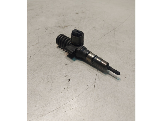 Форсунка 03G130073G    Volkswagen Golf Plus  BKD 