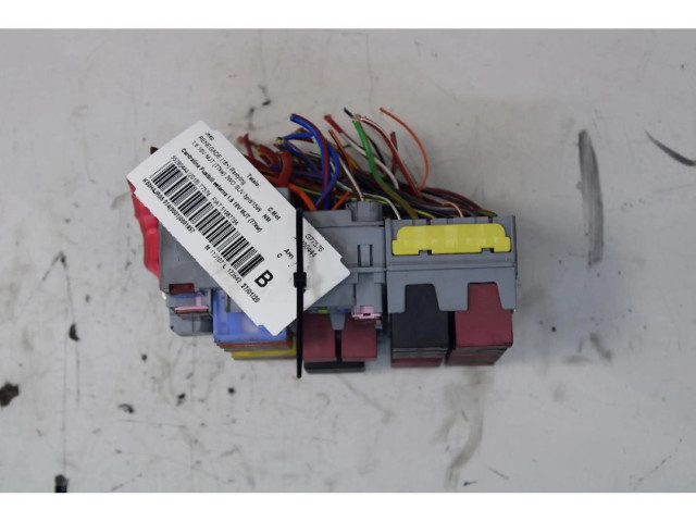 Блок предохранителей    Jeep Renegade    