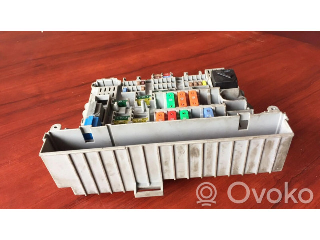 Pojistková skříňka 6906607 BMW 1 E81 E87 2004