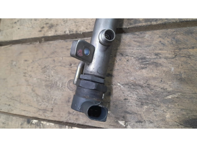 Vstřikovací lišta A6400701295, 10055697 Mercedes-Benz A W169 pro naftový motor 2.0