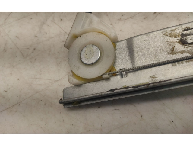 Ручка стеклоочистителей Mazda 5