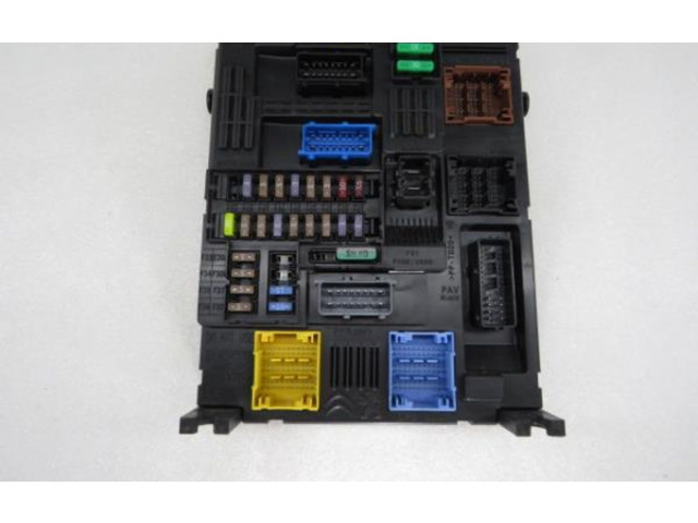 Ручка стеклоочистителей 983070768000, BSIEL3CEM00 Opel Combo E