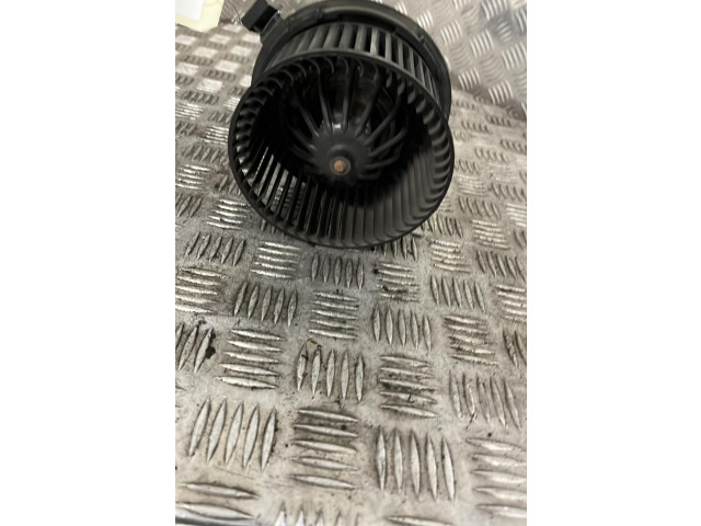 Вентилятор печки Dacia Logan I