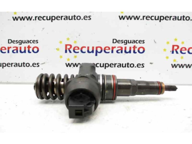 Vstřikovač 038130073AL Seat Toledo I (1L)