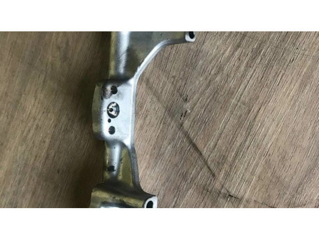 Vstřikovací lišta 14018510 BMW X1 F48 F49 pro naftový motor 2.0