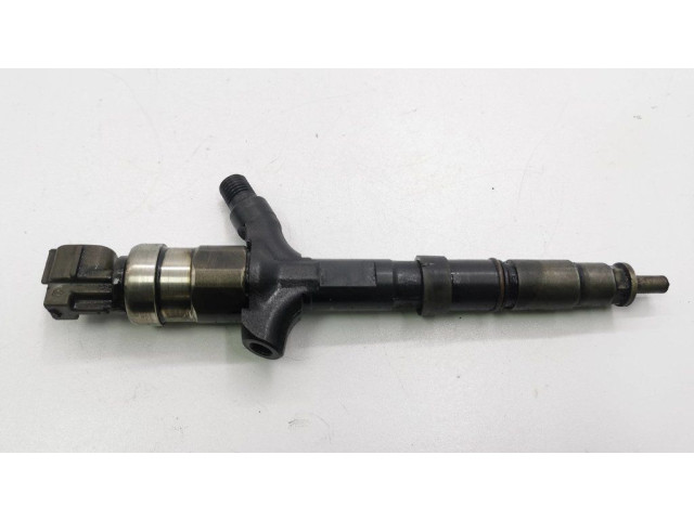 Vstřikovač 2367027030, 09E19801 Toyota RAV 4 (XA20) pro naftový motor 2.0