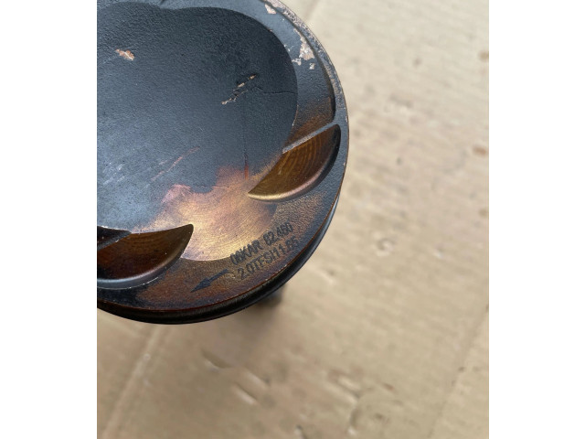 Поршень с шатуном 06LJ Audi Q2 -