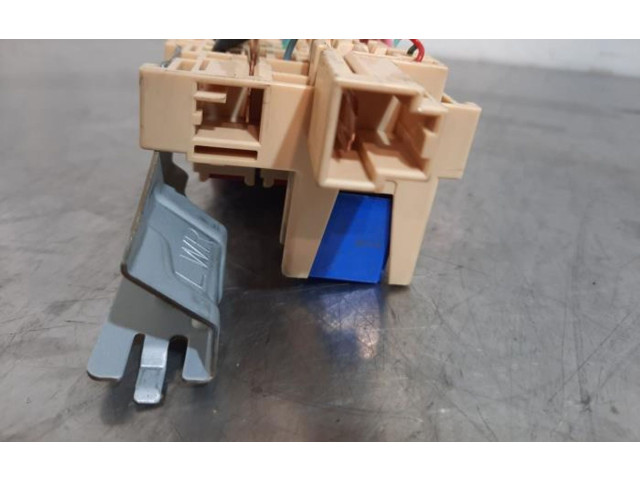   Pojistková skříňka    Nissan Pulsar 2016