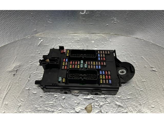 Блок предохранителей  31682732   Volvo XC90    