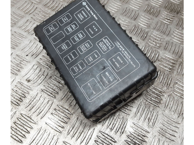 Блок предохранителей 08E5714, 0508300013 SsangYong Rexton