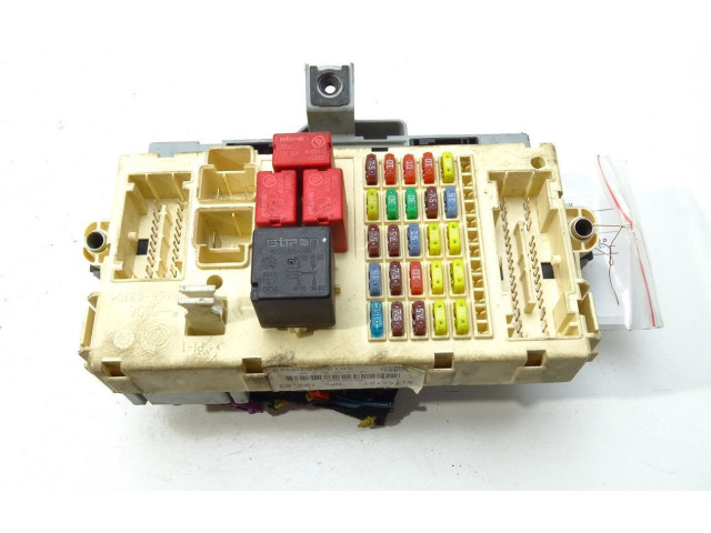   Pojistková skříňka 51755127   Fiat Stilo 2005