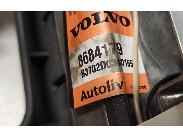Подушка безопасности водителя 8684179 Volvo V70