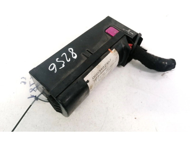 Блок предохранителей  1T2970007A, 1T2970234   Volkswagen Touran I    