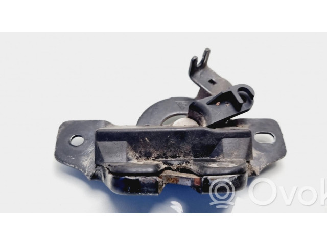 Замок багажника     Citroen Berlingo 1996-2002 года