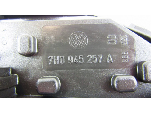 Деталь заднего фонаря