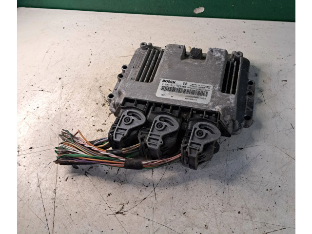 Řídící jednotka 8200325719, 1039S03755 Nissan Primastar 2004