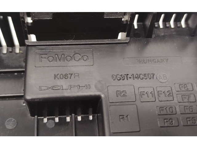 Блок предохранителей 6G9T14C507, 6G9T14K131 Volvo V70