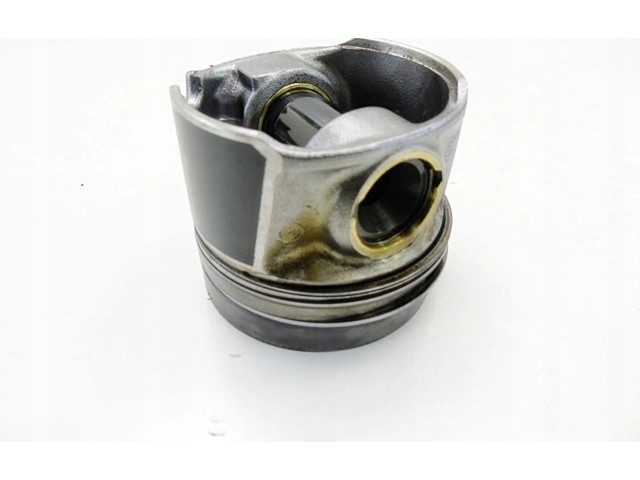 Поршень 81L155 Audi A6 C7