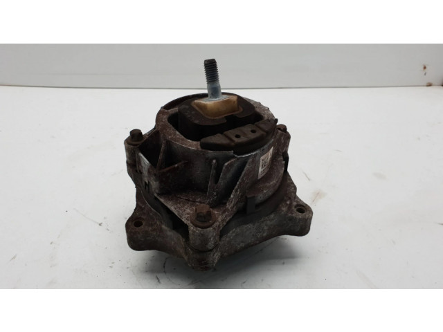 Подушка двигателя