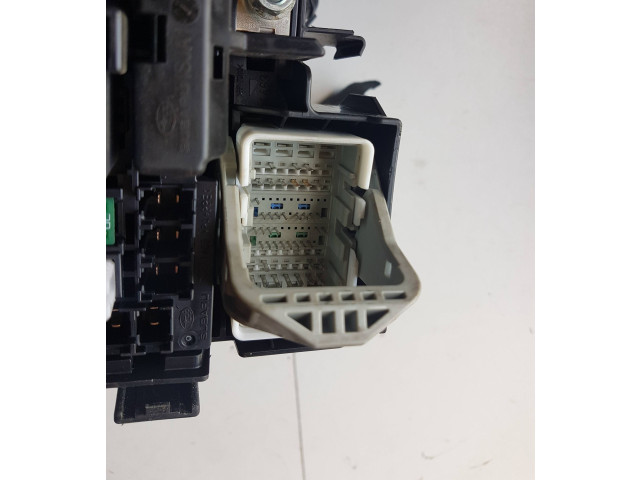 Блок предохранителей ACVN51212, 047406120   Subaru Forester SK