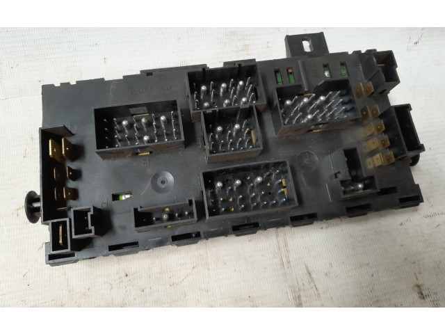 Pojistková skříňka 171941821D, 171941813D Volkswagen PASSAT 1981